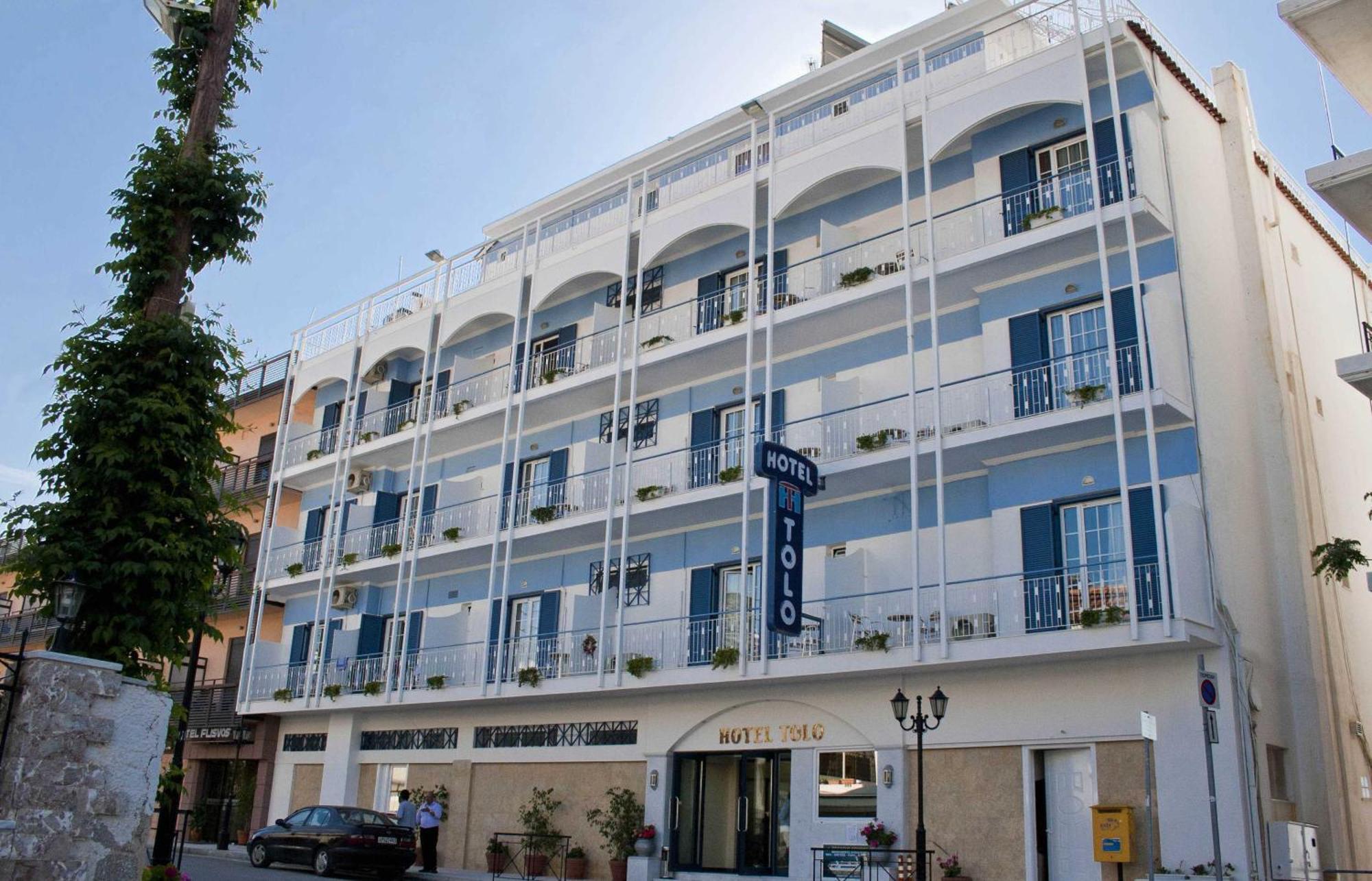 Hotel Толон Екстериор снимка